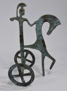 Bronze Streitwagen Skulptur Etrusker griechische Antike Pferd Krieger