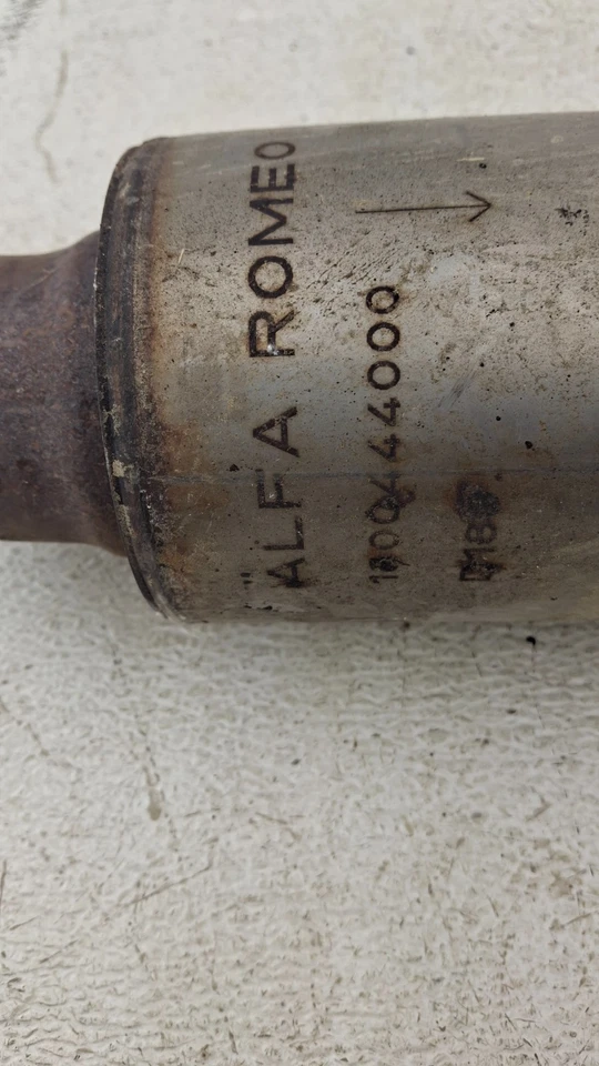 2017 - 2023 ALFA ROMEO GIULIA 2.0L TUBO RESSONADOR SILENCIADOR CENTRO DE ESCAPE FABRICANTE DE EQUIPAMENTO ORIGINAL - Imagem 4 de 4