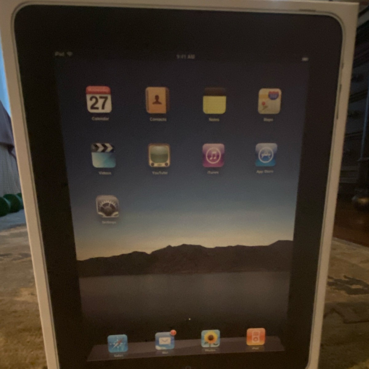 Apple iPad (1st Generation) A1337 64 GB, Wi-Fi + 3G, 9.7 in