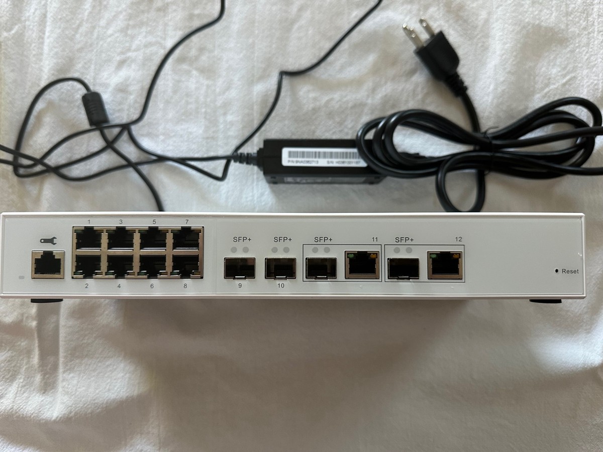 QNAP QSW-M408-2C 12 Port Managed 10GbE Switch – Tested, Working 