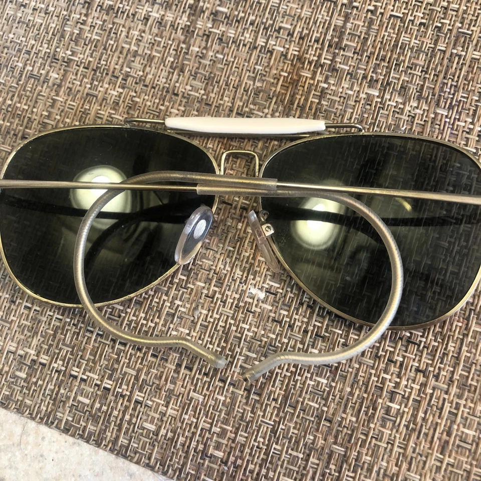 Gafas de sol vintage FishMaster Aviator doradas con estuche Foto 4 de 4