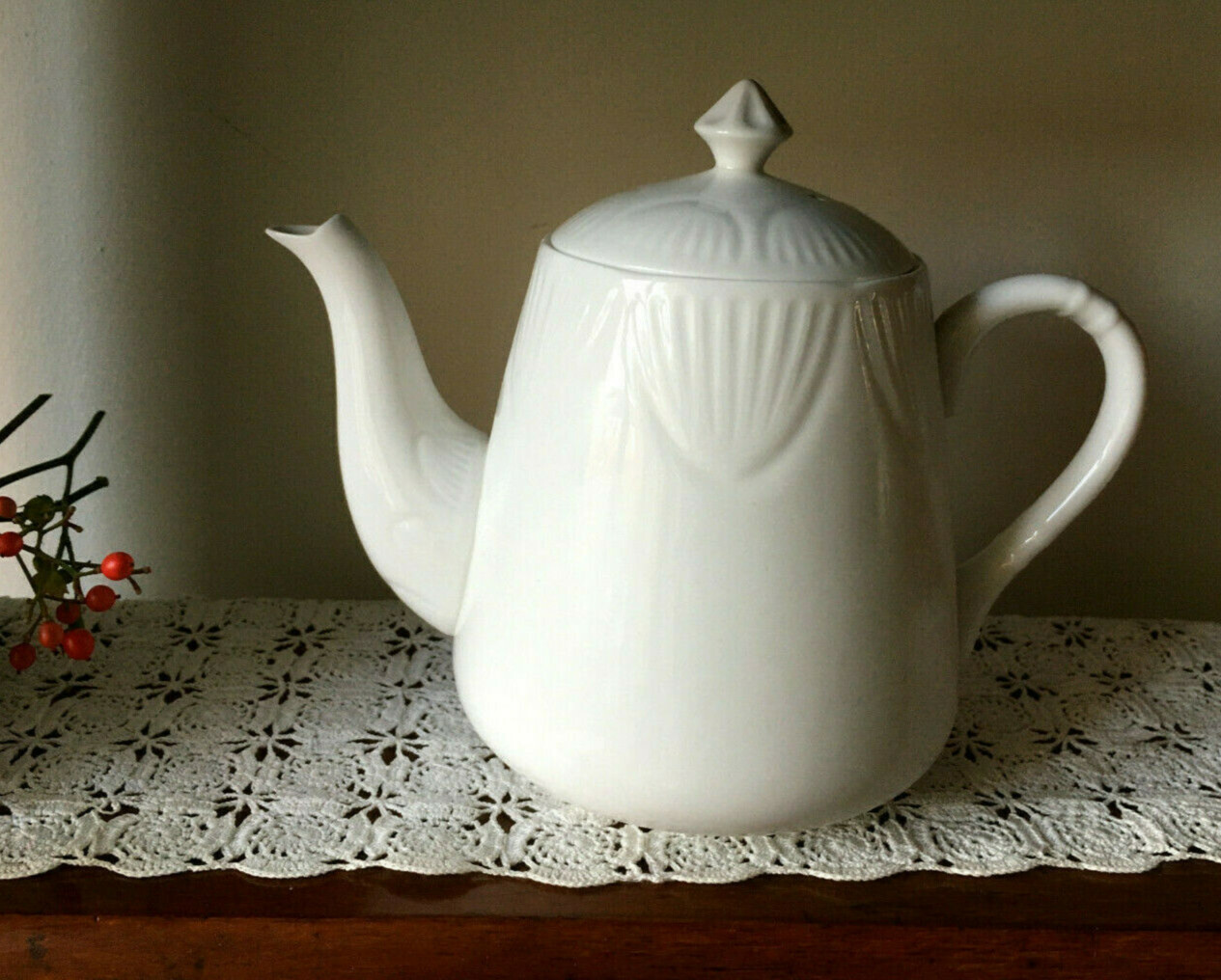 Tea Set Vintage White Porcelain Tea Pot Milk Jug and Sugar Bowl eBay