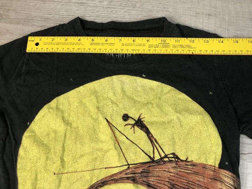 Tim Burton The Nightmare Before Christmas Shirt VTG 2005 USA Women L (Fits S-M) - Picture 23 of 23