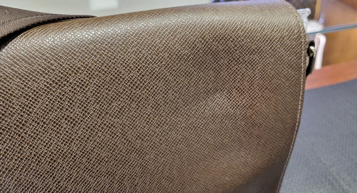 LOUIS VUITTON Shoulder Bag Messenger Roman PM Taiga Brown Aldoise 
