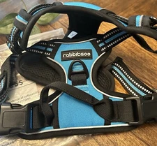 New In Bag - RABBITGOO Dog Harness- Medium - No-Pull Pet Adjustable Dog Harness