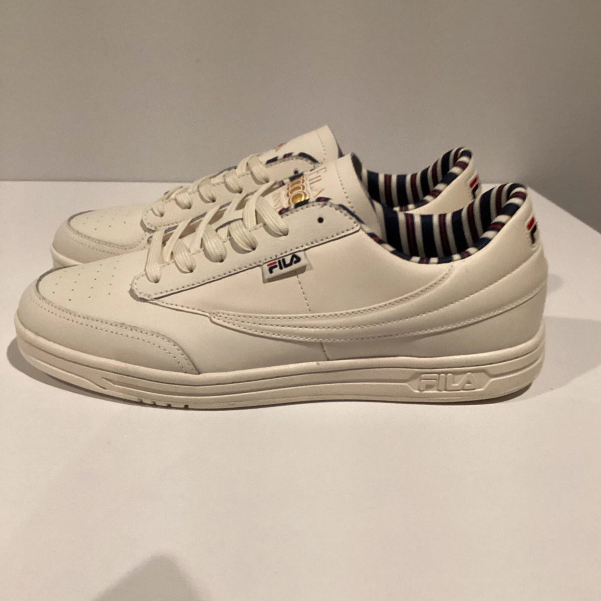 Men s Fila 88 Cream Tennis Shoes Sample Size 9 New Without Box