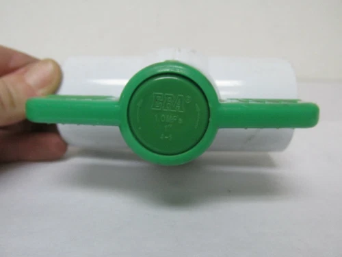 Jones Stephens Corp B90-100 1" Socket PVC Ball Valve - Picture 2 of 3