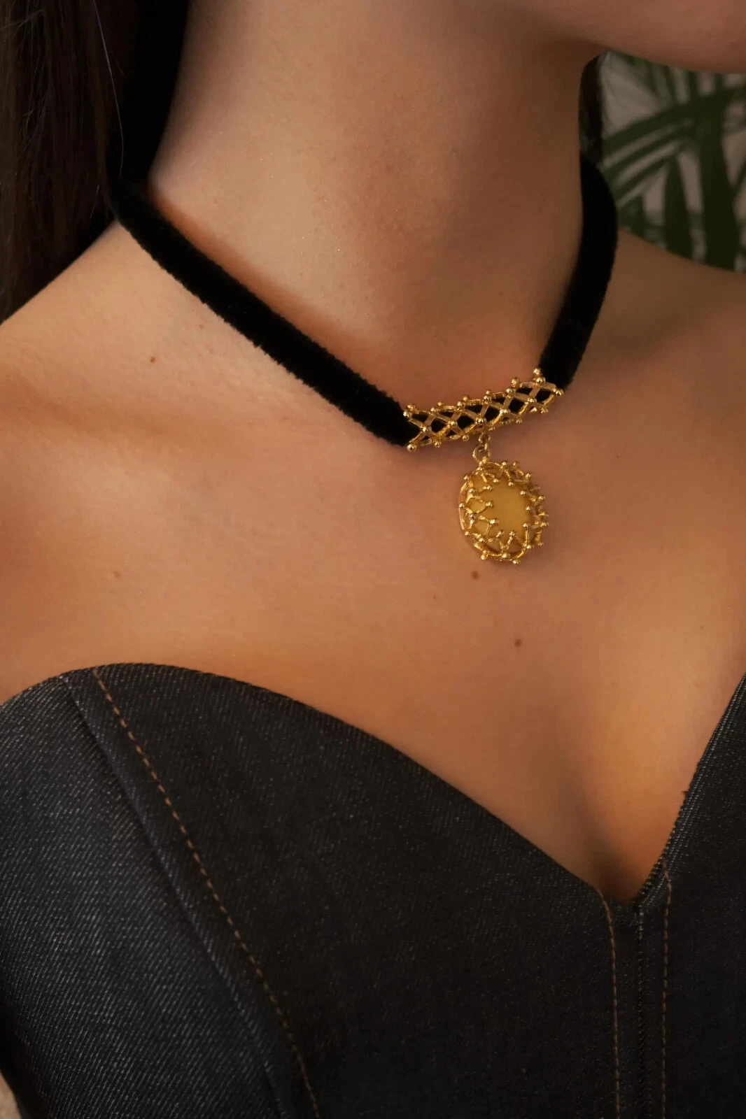 SAINT LAURENT (YSL) COLLANA CHOKER YSL YVES SAINT LAURENT VINTAGE TONO ORO GIALLO OVALE