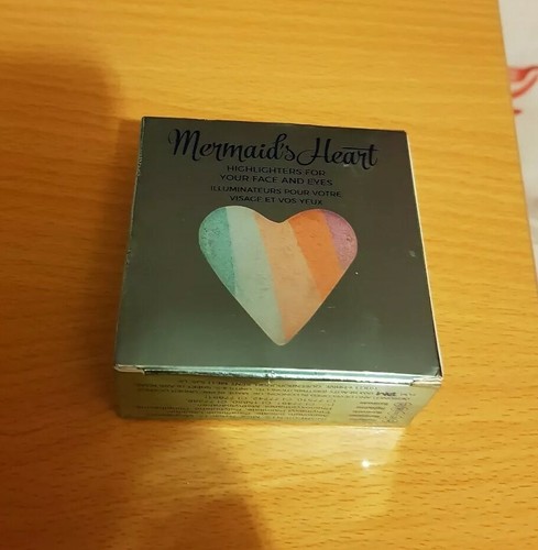 Heart Makeup Mermaid's Heart Highlighter for your eyes & face Brand New - Picture 2 of 5