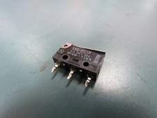 Omron Electronic Components  SSG-01L1P Qty of 22 per Lot SWITCH Switch hinge lev