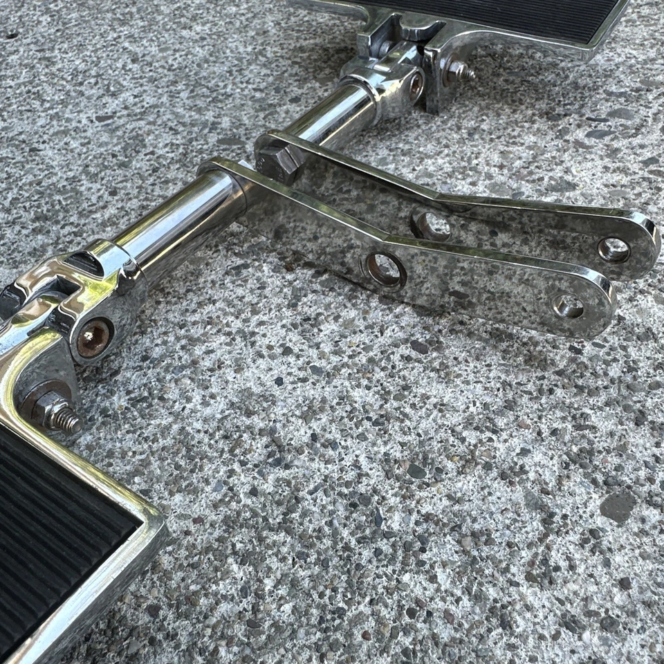 Tableros de piso Harley Davidson TOUR EASY con soportes de montaje Foto 4 de 4