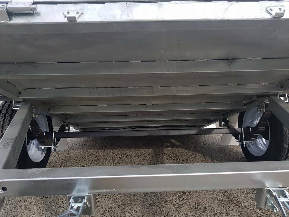 Picture 2 of 4