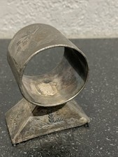 Antique/Vintage Meriden Silver Plated Engraved Napkin Ring Pedestal Base