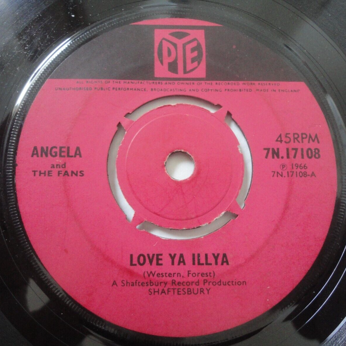 ILYA and THE FANS (ALMA COGAN), LOVE YA ILYA, PYE UK 1ST PRESS
