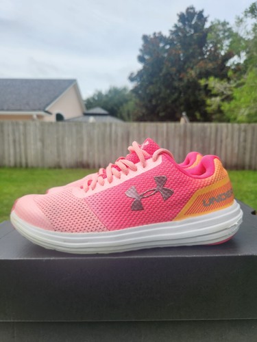 Under Armour Mädchen Surge Rn Prism rosa Laufschuhe Turnschuhe Gr. 3,5y
