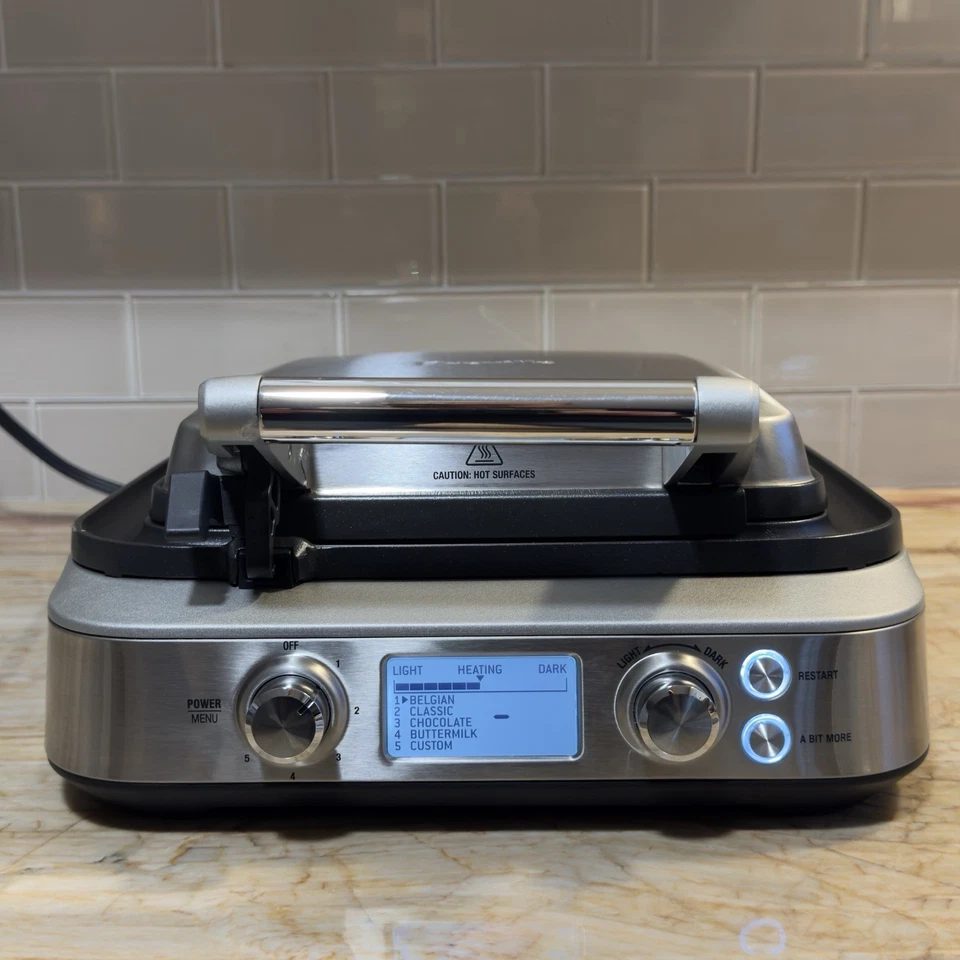 Breville BWM640XL Smart 4-Slice Waffle Maker Silver - Tested Working - Image 4 of 4