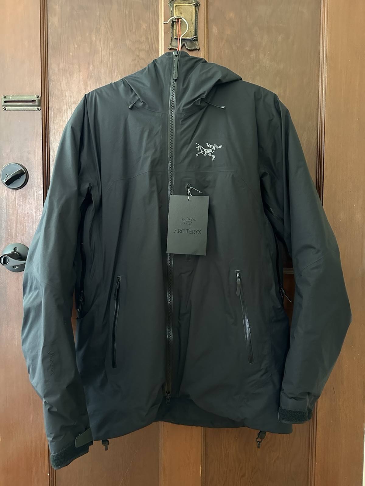 ARC'TERYX Giacca isolata Arcteryx Beta uomo media $750 nuova con etichette