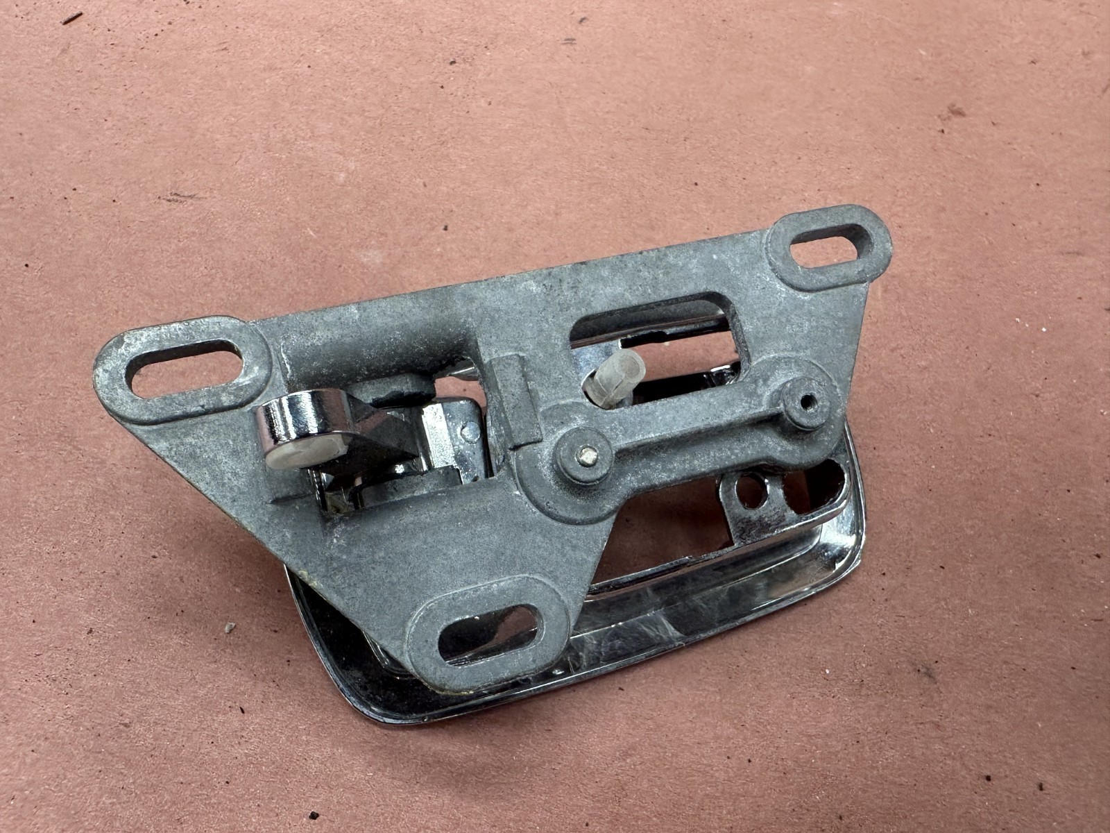 Rolls-Royce Silver Spirit 1986 Left Door release handle