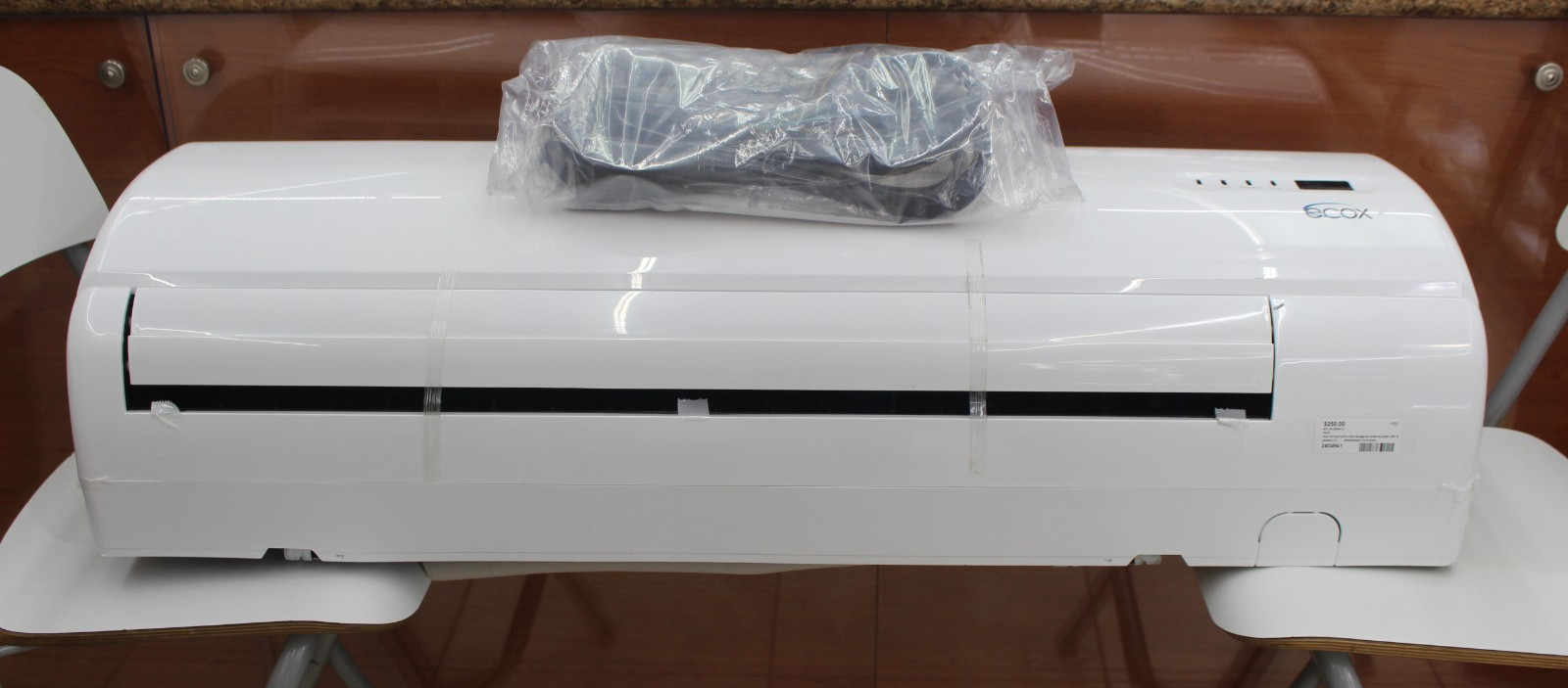 ECOX SPLIT TYPE AIR CONDITIONERE ACM030C11B, WITH REMOTED. (NO HANDLER) .