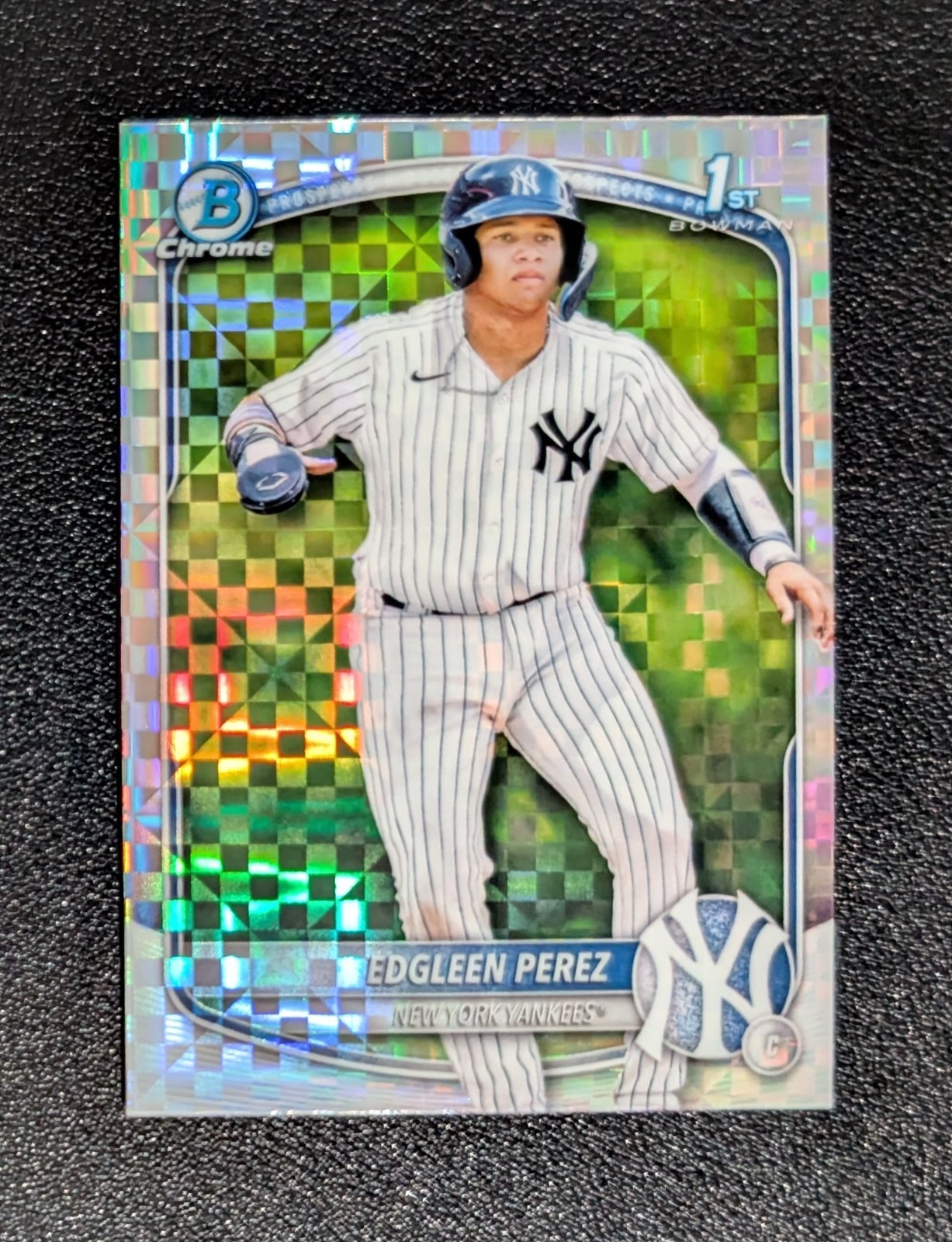 Edgleen Perez 2025 Bowman Chrome 1st Bowman X-Fractor