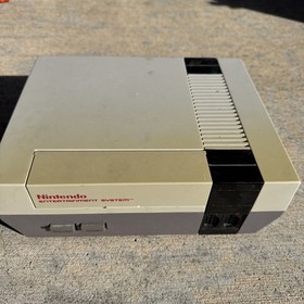 Original Nintendo NES System (2) Console, 5 Controllers , 7 Game Bundle