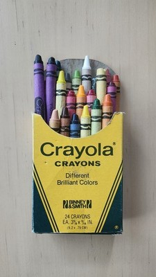 Vintage Crayola 1970s 22 colors with crayons intact Made in USA