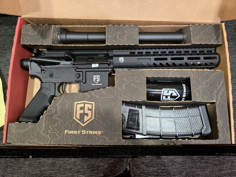 New First Strike T15 MAGFED PAINTBALL MARKER WITH 13/3000 HPA TANK  Mags And...