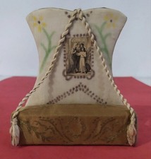 Altarino Antico da Tavolo 1900 ca. Ricamato Con Piccola Incisione Sacra Famiglia