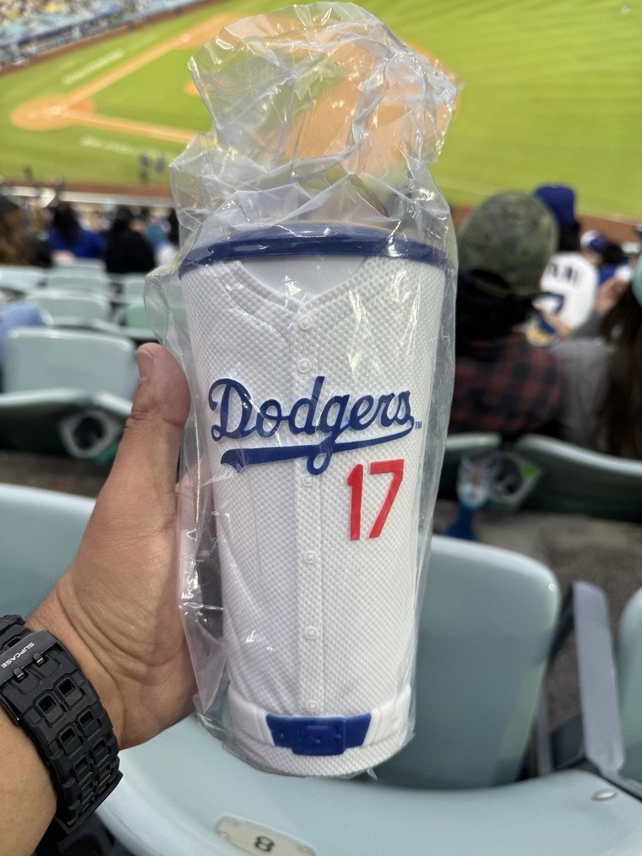 New and UNOPENED Shohei Ohtani 17 Souvenir Cup Dodger Free Refills