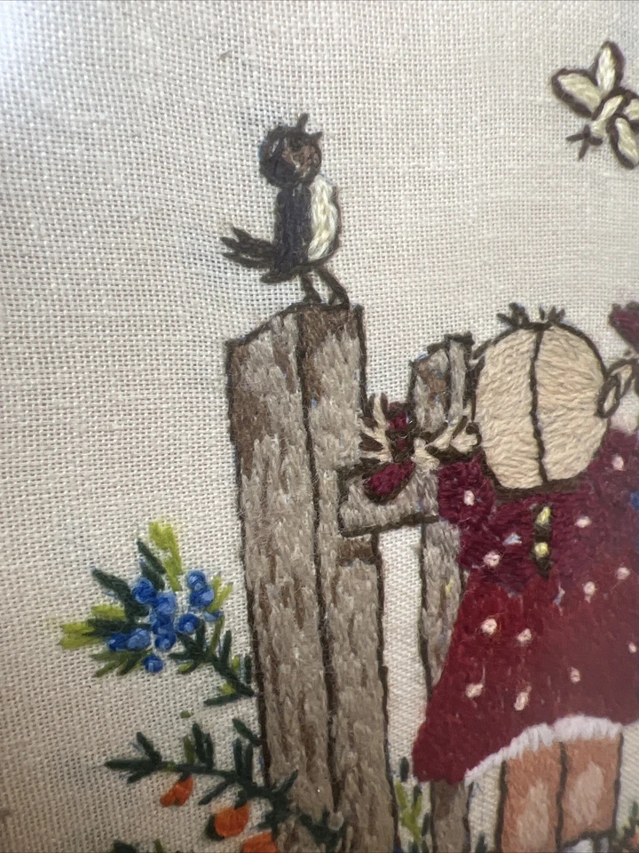 Kit Bordado Paragon Crewel Enmarcado Observación de Aves Hummel Niña Niño De Colección 1976 13x13 Foto 2 de 4