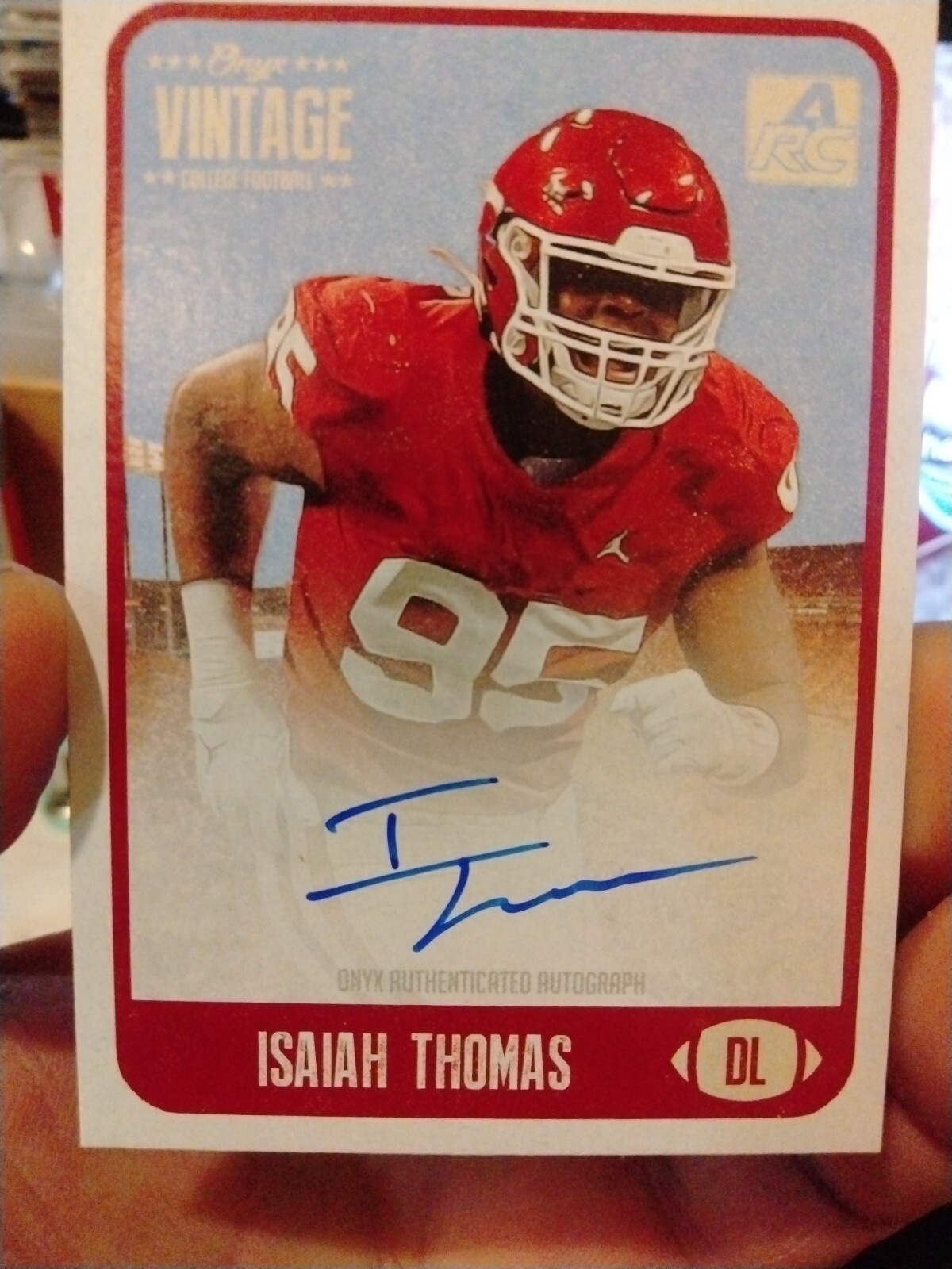 Isaiah Thomas 2021 Onyx Vintage College Autographs Blue Ink  Auto /400 #CAIT 🏈