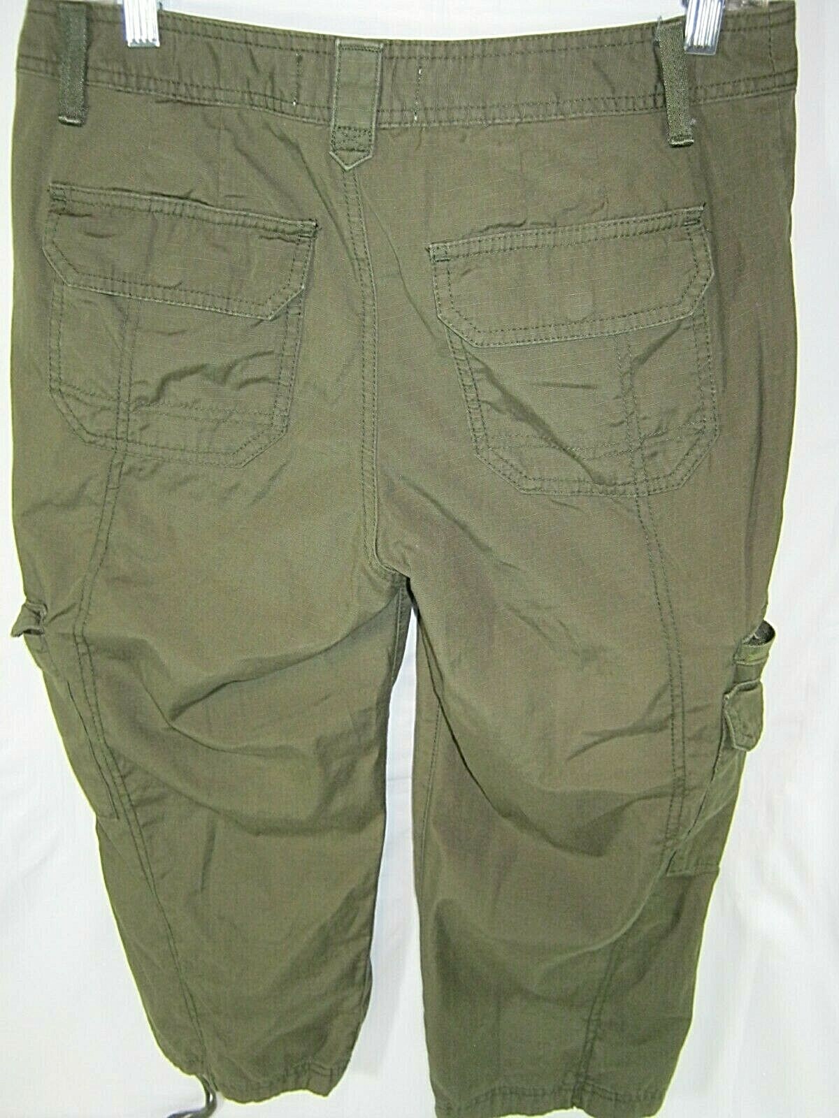 Eddie Bauer Women's Adventurer Ripstop Cargo Capris Size 6  Stretch Hike (B7)