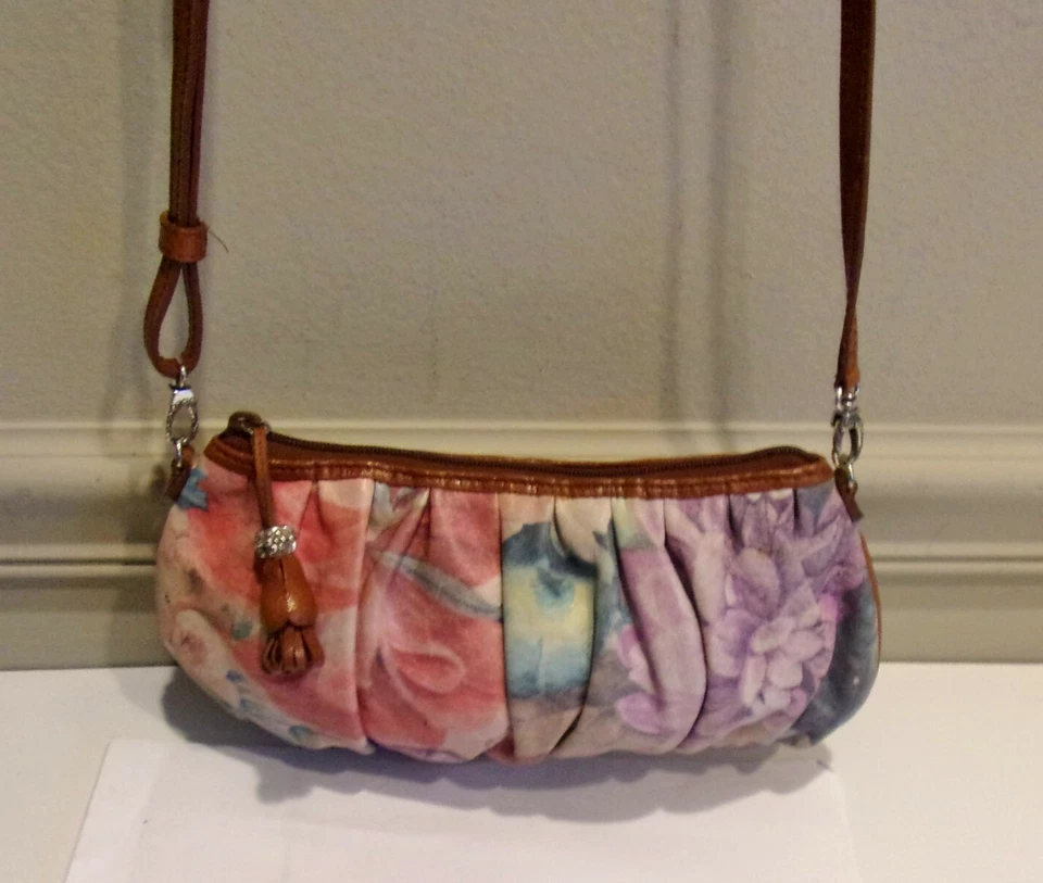 Bolso sin asas Brighton "Floral Garden, cuero genuino con ribete tostado Foto 4 de 4