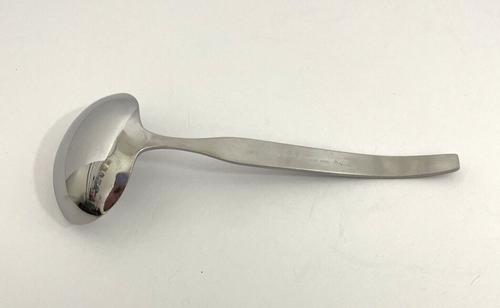 VINERS INTL "Perfil" Cucharón de salsa maciza de acero inoxidable, 6-1/4" de longitud - Imagen 2 de 3