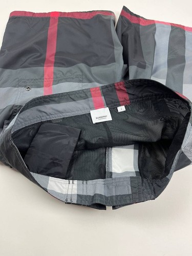 Burberry Check Swim Shorts size S Men’s - Picture 8 of 14