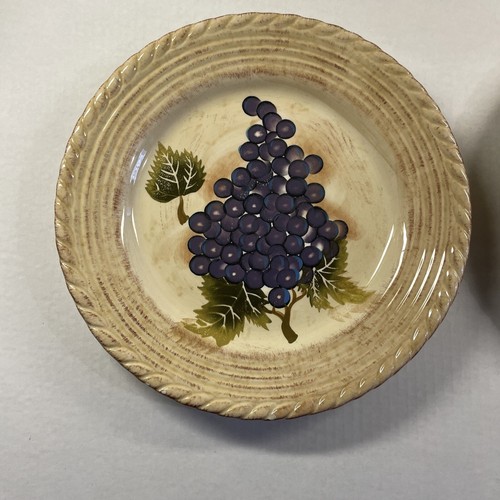 2 Tabletops Gallery Vintage Grape Dinner Plates PURPLE Handpainted - Picture 3 of 11