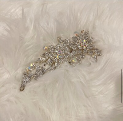 BRIDAL STYLES BOUTIQUE LOT OF HEADPIECES SWAROVSKI BRIDAL  display picture 3