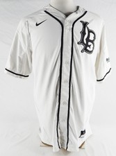 2019 Long Beach State Dirtbags #40 Game Used White Jersey Baseball L 210