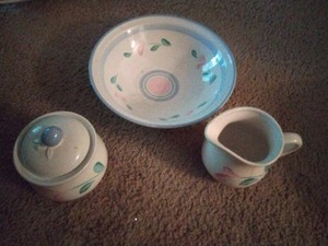 International Stoneware Tulipano Capri Sugar, Creamer, Vegetable Bowl