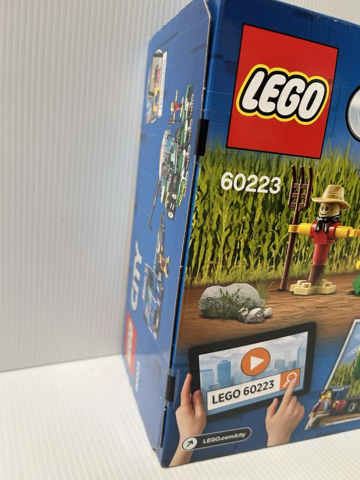 LEGO CITY Harvester Transport 60223 (New Sealed) - Image 4 of 4