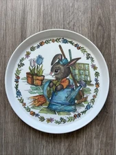 Vintage SiLite Peter Rabbit Kids Melamine Plastic 8” Plate #3101