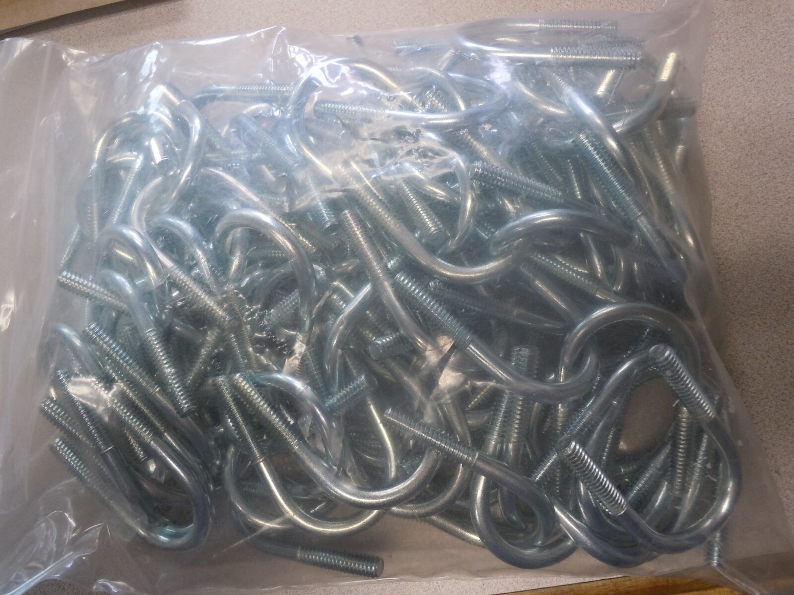 25pk 1/4"20 x 3/4" Pipe Size Zinc Plated Round Bend UBolt Fastenal