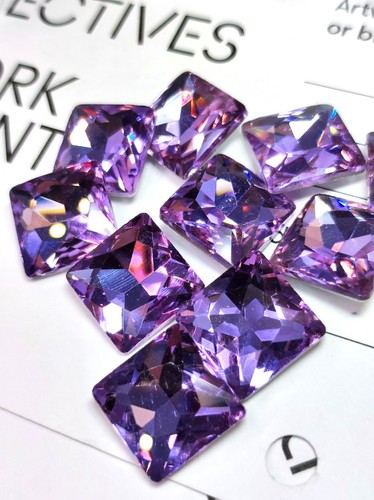 10 Stück 14 mm ECKIG Violett KLEBEN AUF Glas Kristalle Ausgefallene Steine Strass Edelsteine