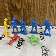 Vintage Cowboy Toy Figure Lot of 7