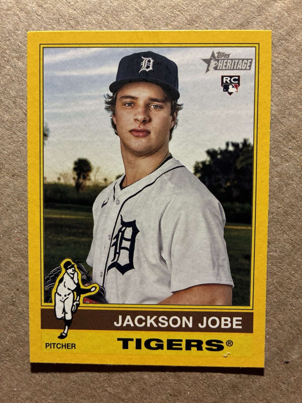 2025 Topps Heritage - Jackson Jobe #389 Dark Yellow Border (RC)