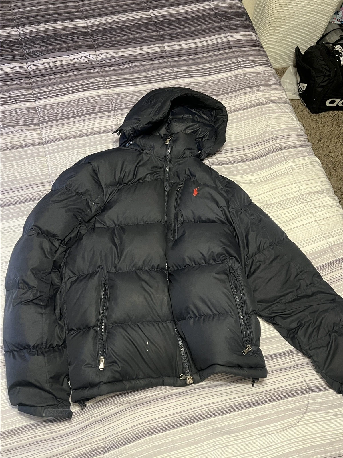 Polo Ralph Lauren Men's Navy Blue Puffer Jacket
Opens in a new window or tab