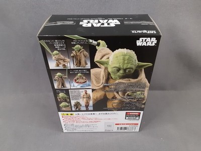 S.H. Figuarts Star Wars Revenge of the Sith Yoda Classic Ver