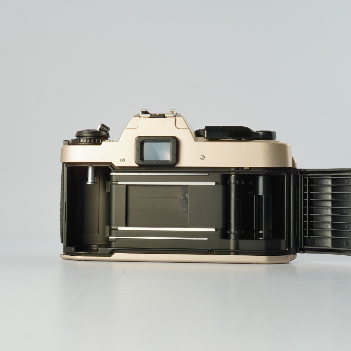 VERY GOOD Nikon FE10 MF Film SLR Camera | eBay
