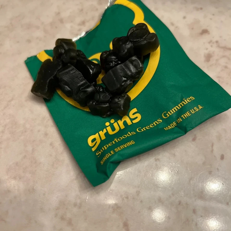 Gruns Low Sugar - SuperFoods Greens Gummies, sabor dulce - 240 gomitas paquete de 30 Foto 3 de 3