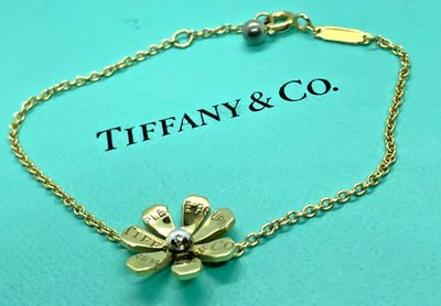 Tiffany & Co. Return to Tiffany Love Bugs Daisy Bracelet 18k Gold